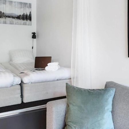 Hoom Home & Hotel Соллентуна Экстерьер фото