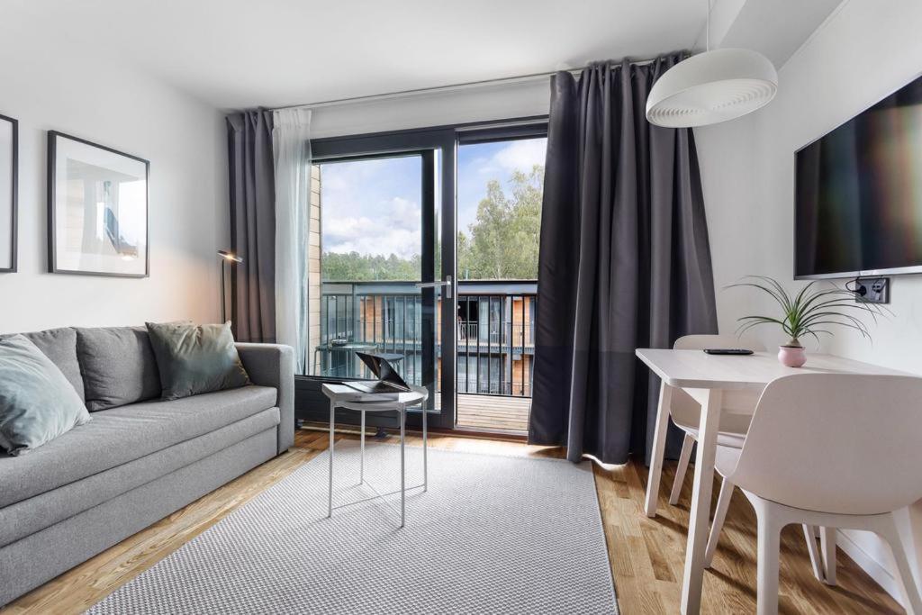 Hoom Home & Hotel Соллентуна Экстерьер фото